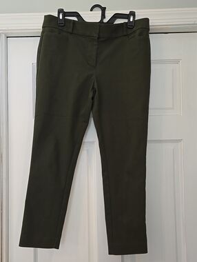 Loft Petites Slim Ankle Pants in Olive Green